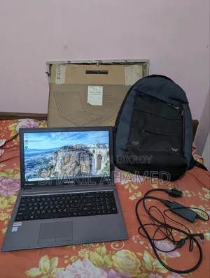 Laptop 4GB Intel Core I3 HDD 1T