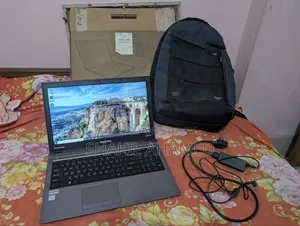 Laptop 4GB Intel Core I3 HDD 1T