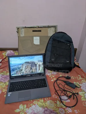Laptop 4GB Intel Core I3 HDD 1T