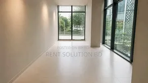 কফি শপের জন্য ১৭০০ বর্গফুটের প্রথম তলার জায়গা