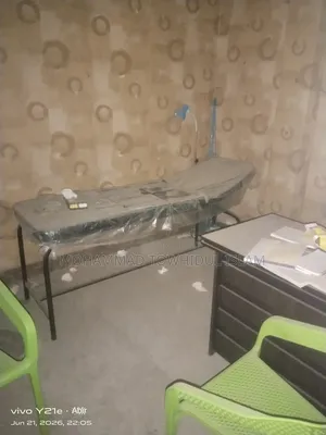 ফার্নিশড ফ্লোর ভাড়া দেয়া হবে