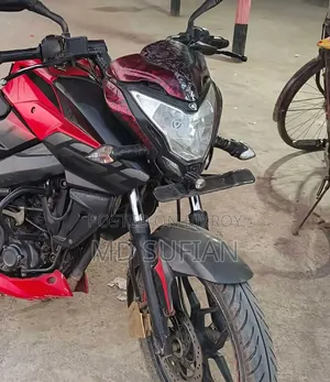 বাজাজ পালসার এনএস ১৬০ ২০২১ লাল