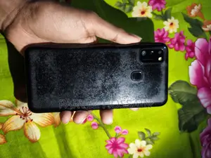 Samsung Galaxy M21 64 GB Black