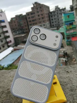 আইফোন ১৭ প্রো ম্যাক্স প্রিমিয়াম ব্যাক কভার