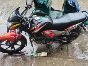 টিভিএস স্ট্রাইকার ১২৫ ২০২১ ব্ল্যাক