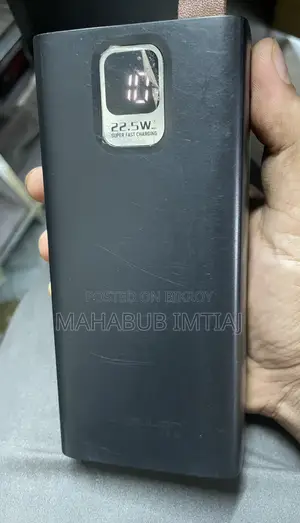 ৩০০০ mAh পাওয়ার ব্যাংক