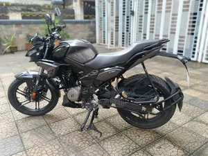 New Hero Xtreme 125R 2025 Black