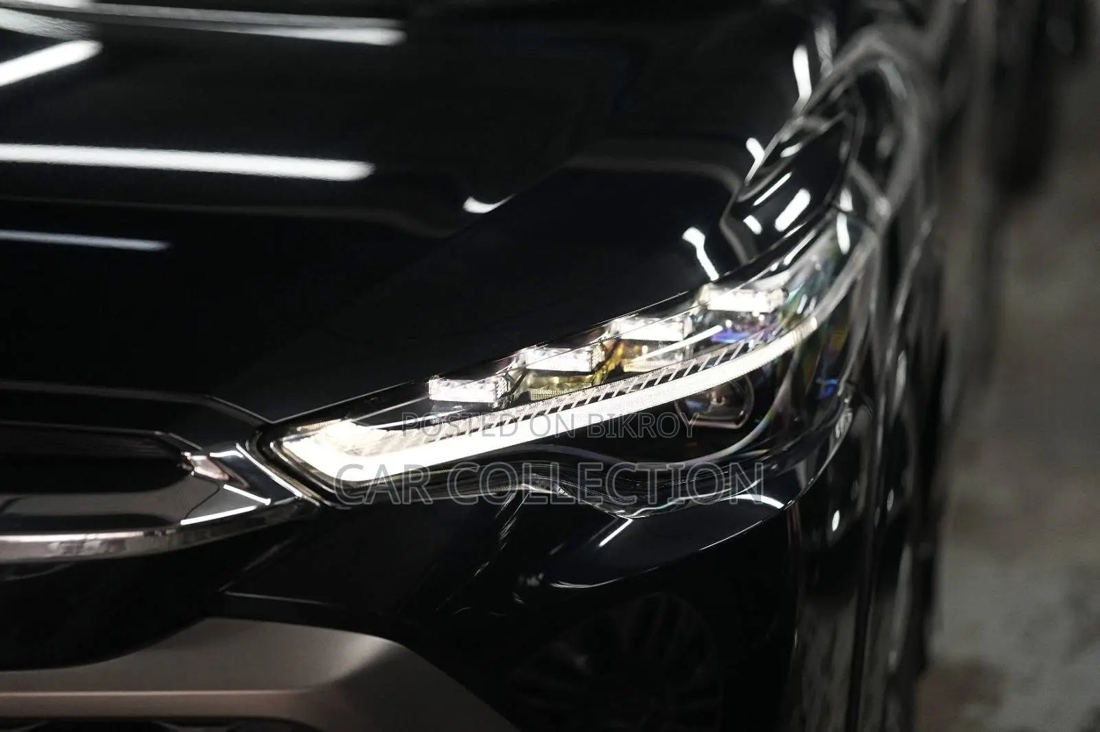 Toyota Corolla Cross 1.8 Hybrid AWD 2022 Black