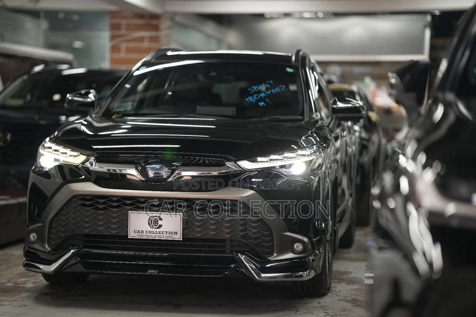 Toyota Corolla Cross 1.8 Hybrid AWD 2022 Black