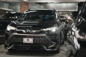 Toyota Corolla Cross 1.8 Hybrid AWD 2022 Black