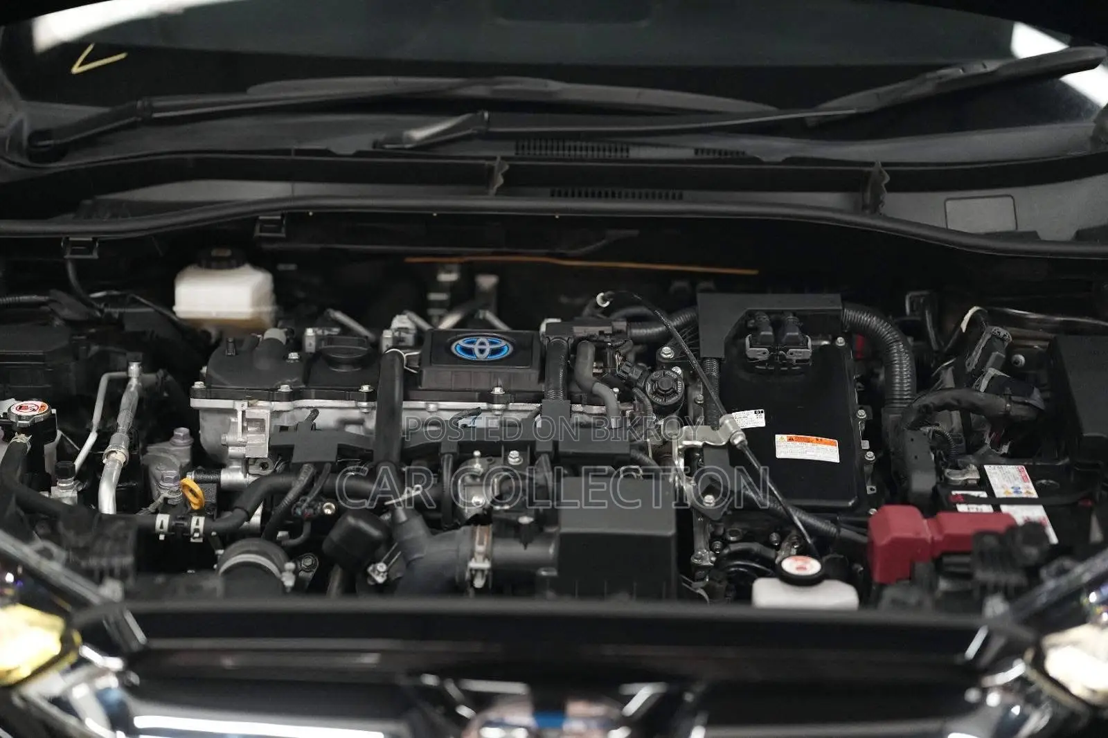 Toyota Corolla Cross 1.8 Hybrid AWD 2022 Black