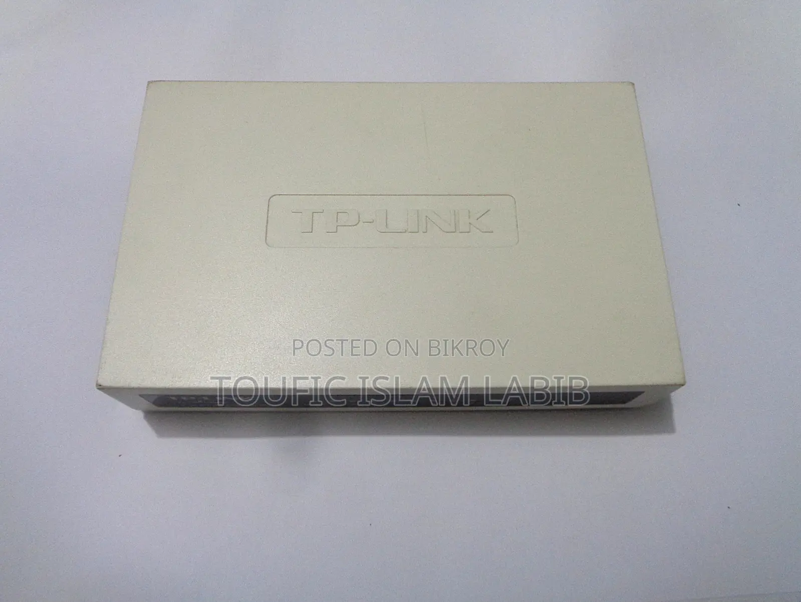TP-Link Ethernet Switch [Tl-Sf1008d]