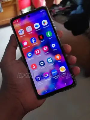স্যামসাং গ্যালাক্সি এস২০ এফই ৫জি ১২৮ জিবি ব্লু