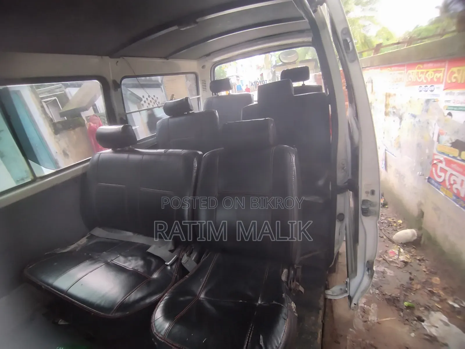 Toyota HiAce 2003 White