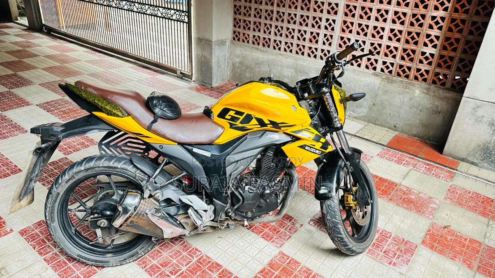 Suzuki Gixxer 2023 Yellow
