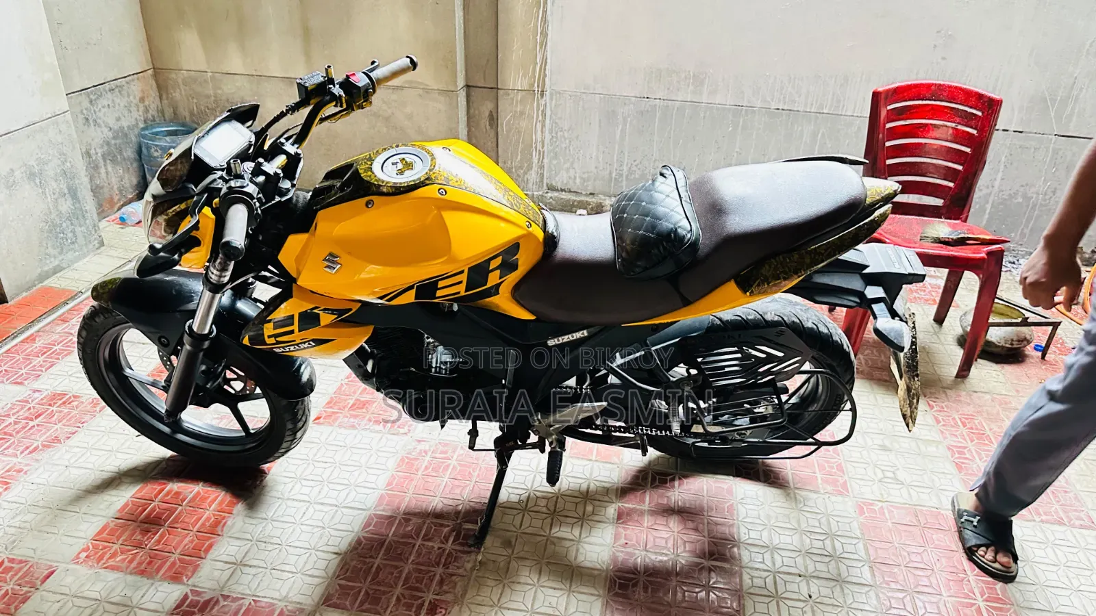 Suzuki Gixxer 2023 Yellow