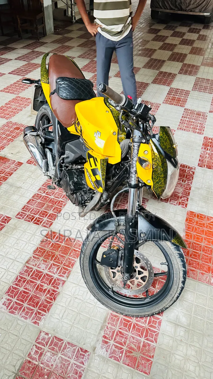 Suzuki Gixxer 2023 Yellow