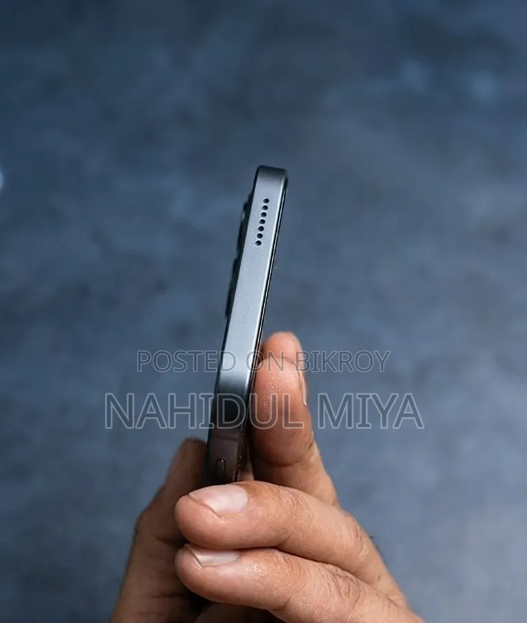 রিয়েলমি সি৬৭ ১২৮ জিবি নীল