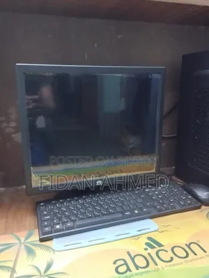 Desktop Computer 8GB HDD + SSD 500GB
