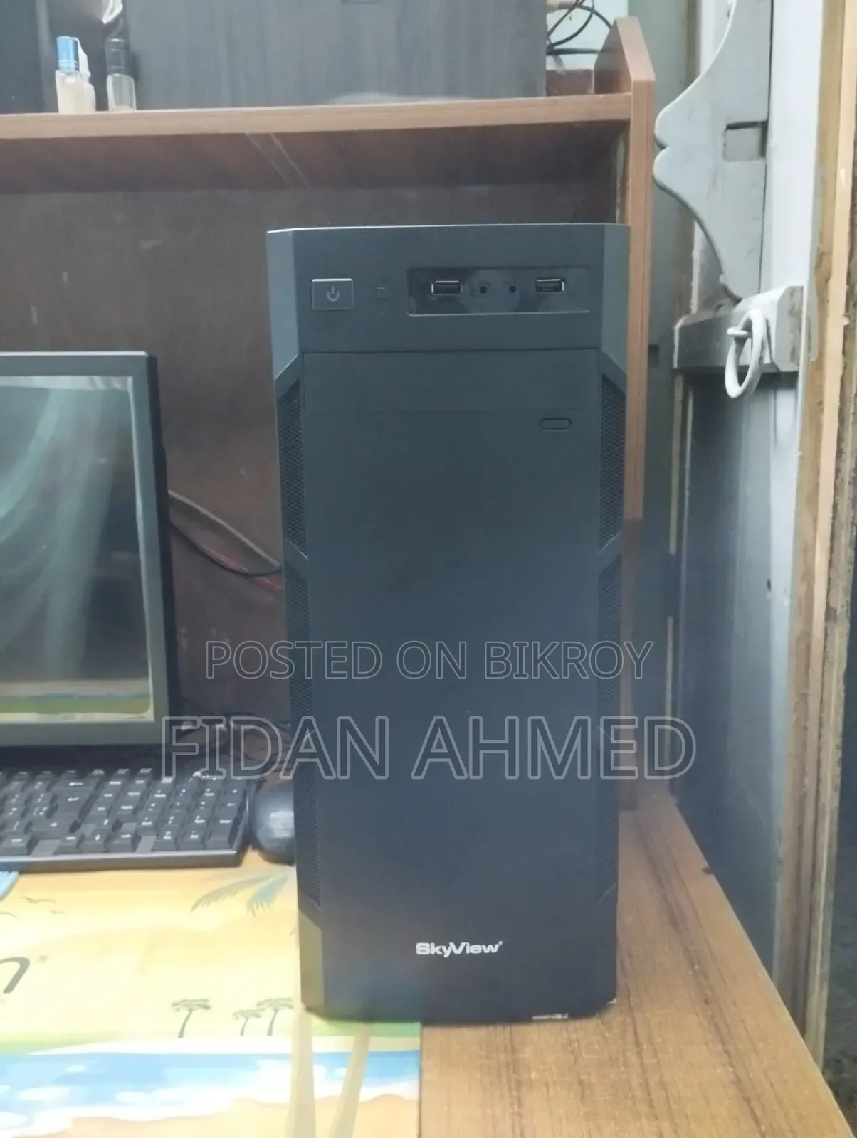 Desktop Computer 8GB HDD + SSD 500GB