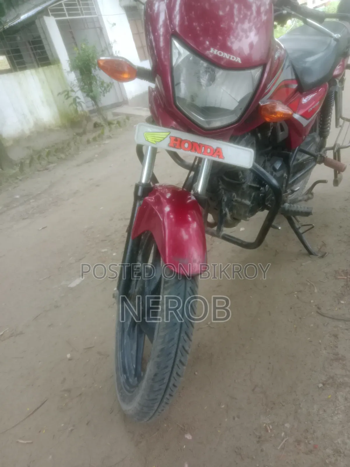 Honda Dream Neo 2015 Red