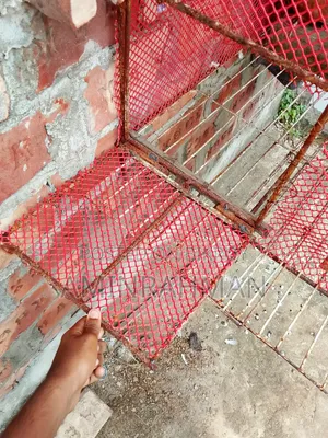 খাঁচা বিক্রি