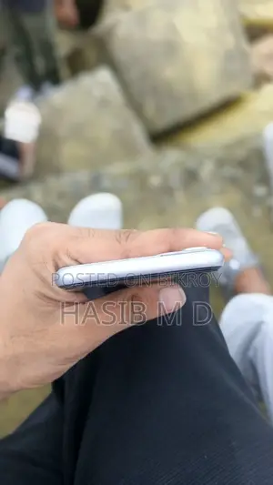 Apple iPhone 11 64 GB White