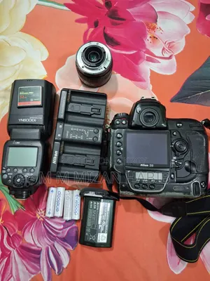 Nikon __D3--Lens_35--70mm Charger Memory