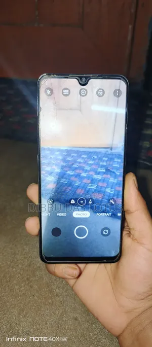 অপো এফ১৭ ১২৮ জিবি কালো