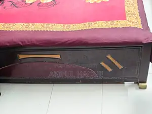 ডাবল খাট (৫ এক্স ৭) ফুট