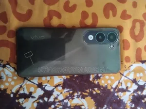Vivo Y04 128 GB