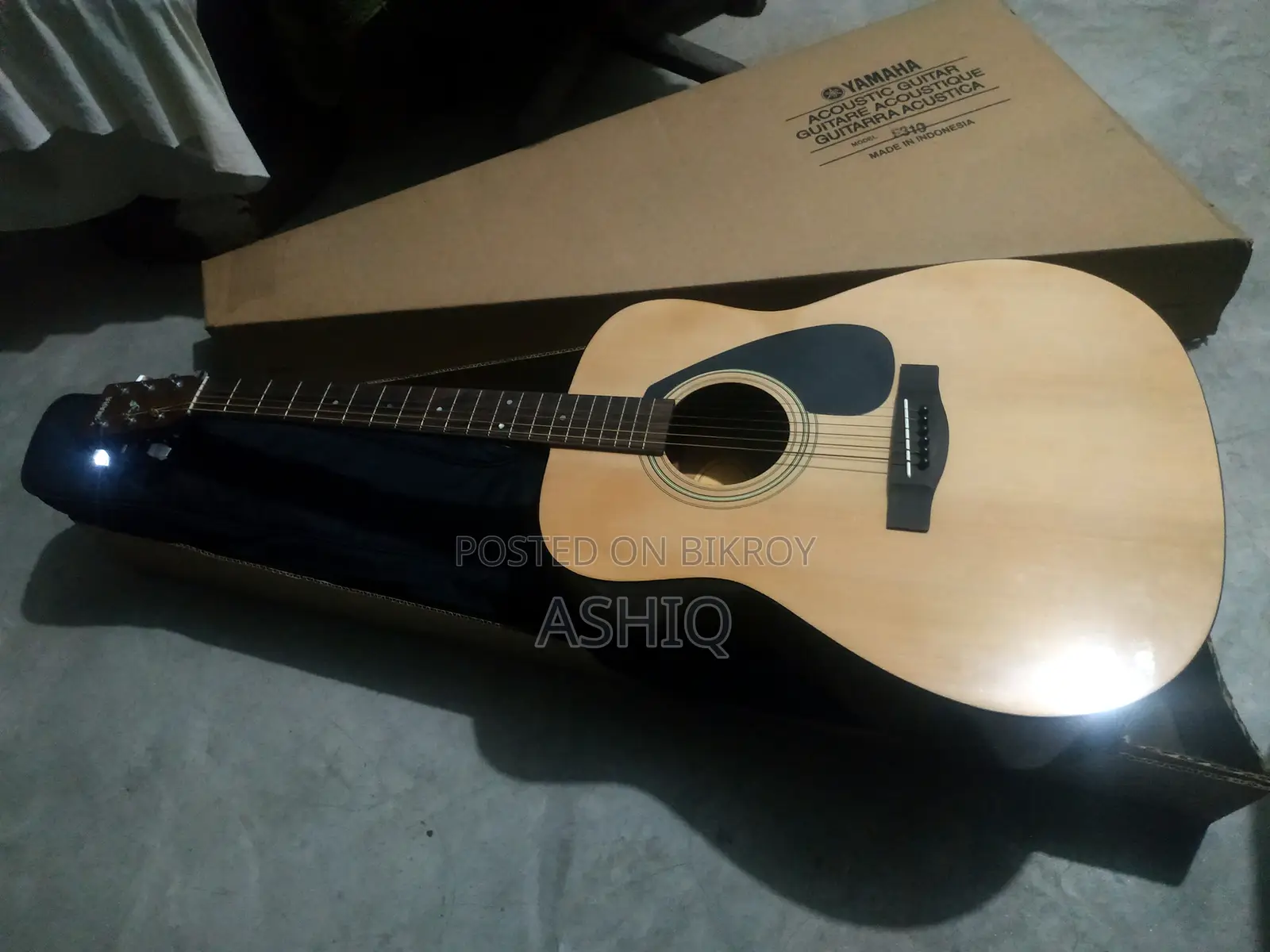 ইয়ামাহা এফ৩১০ অ্যাকৌস্টিক গিটার নতুনের মতো