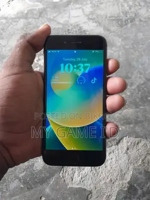 Apple iPhone 8 64 GB Black
