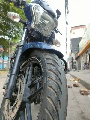 বাজাজ ভি১৫ ২০১৮ ব্লু