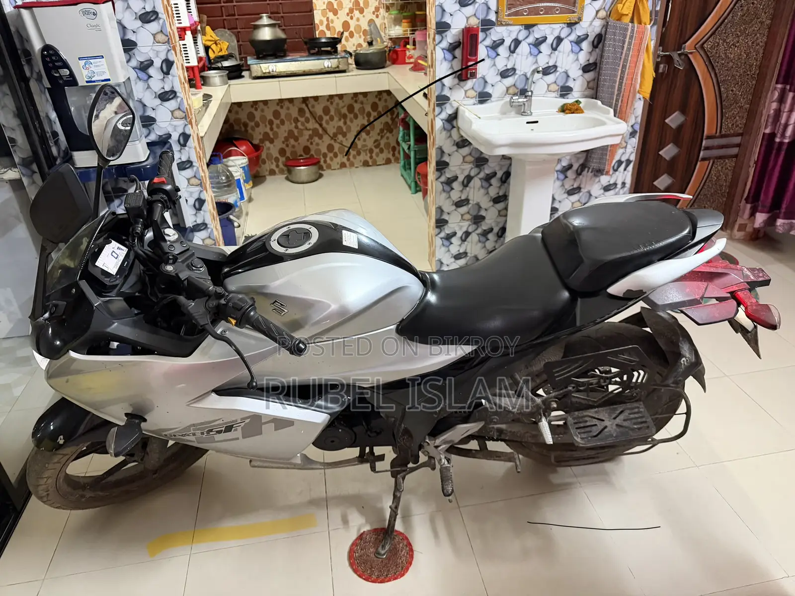 Suzuki Gixxer SF 2022 Silver