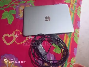 Laptop HP 15 8GB Intel Core Ultra 5 HDD 512GB