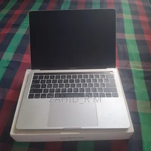 Laptop Apple MacBook 2017 8GB Intel Core I5 SSD 256GB