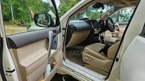 Toyota Land Cruiser Prado 2.7 2022 Pearl