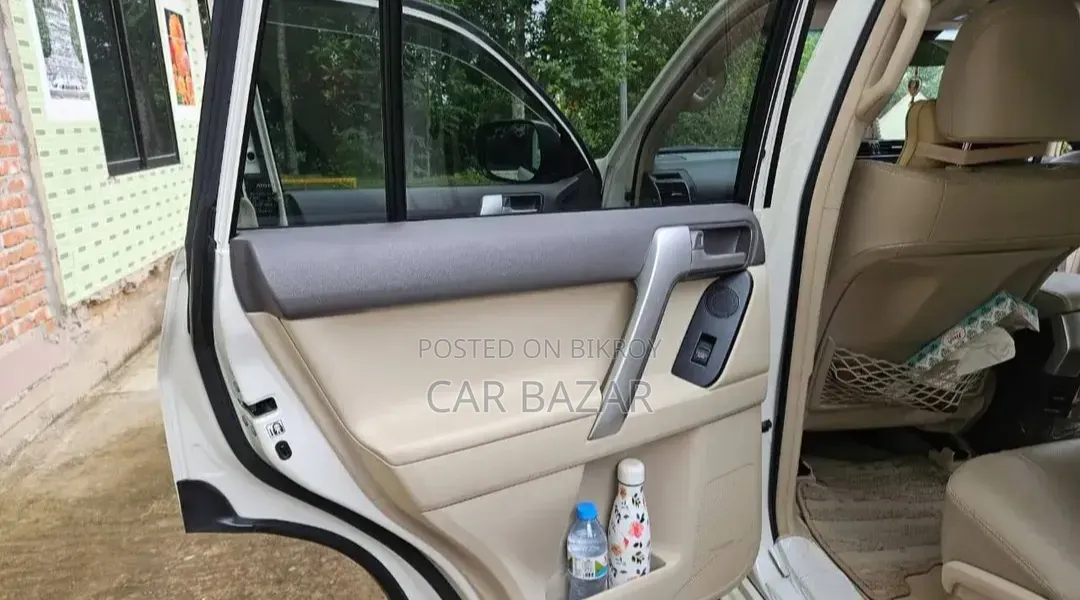 Toyota Land Cruiser Prado 2.7 2022 Pearl