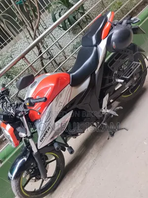 Suzuki Gixxer 2024 Orange