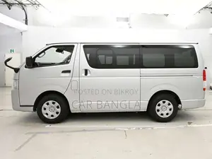 Toyota HiAce 2021 Silver