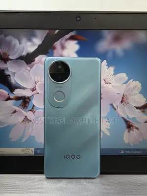 Vivo iQOO Z10R 128 GB Green
