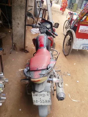 TVS Apache RTR 160 2V 2014 Red