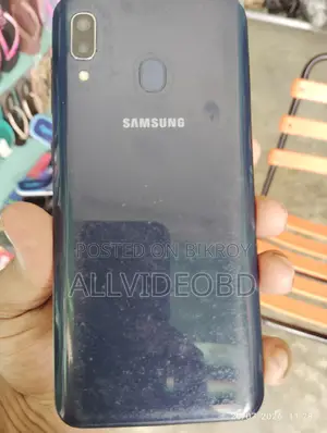 Samsung Galaxy A20 64 GB Purple