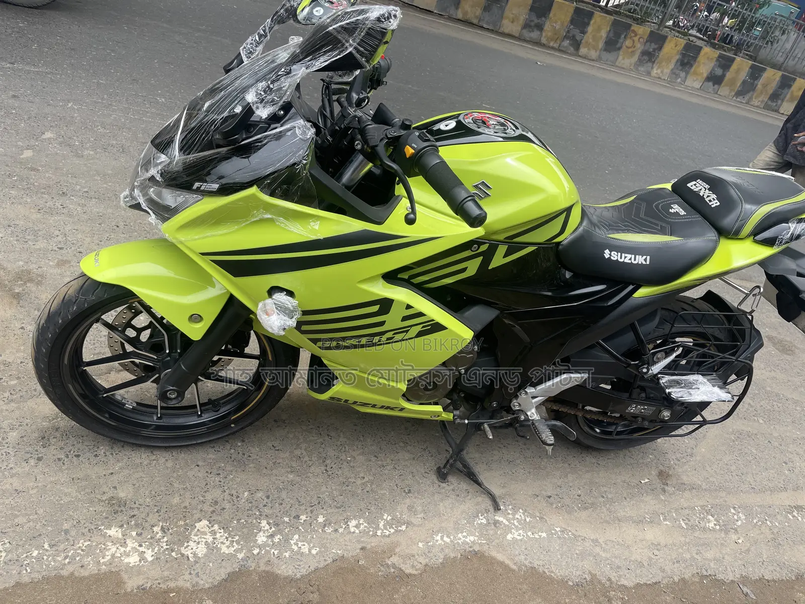 সুজুকি জিক্সার এসএফ ২৫০ ২০২৬ গ্রিন
