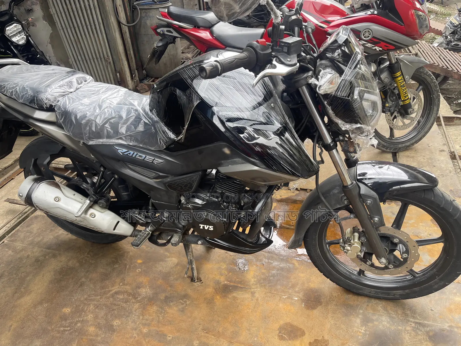 টিভিএস রাইডার ১২৫ ২০২৩ ব্ল্যাক