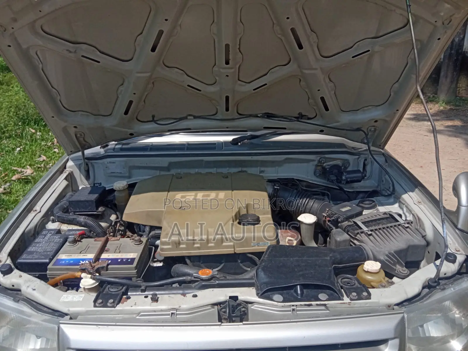 Mitsubishi Pajero Sport 2000 Silver