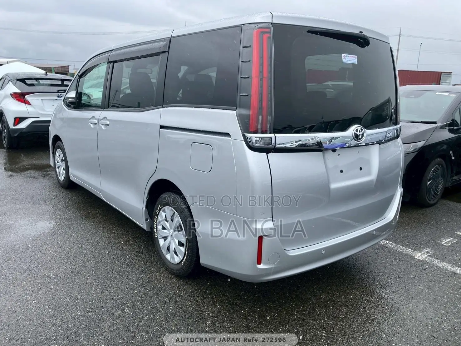Toyota Noah 2021 Silver