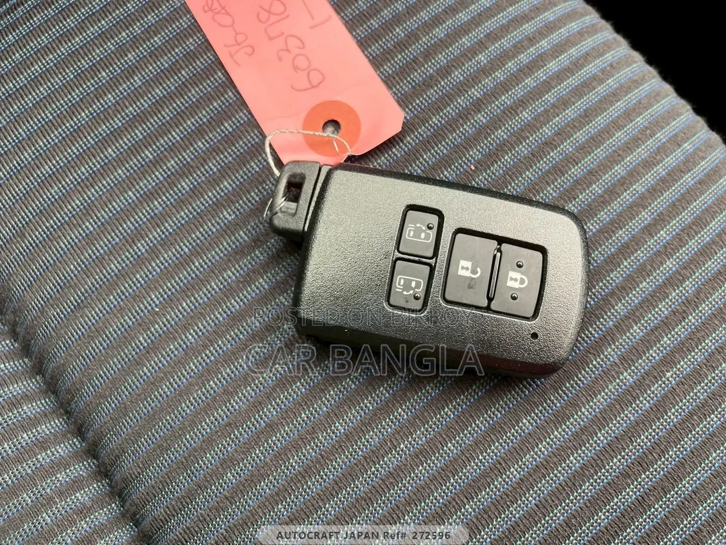 Toyota Noah 2021 Silver