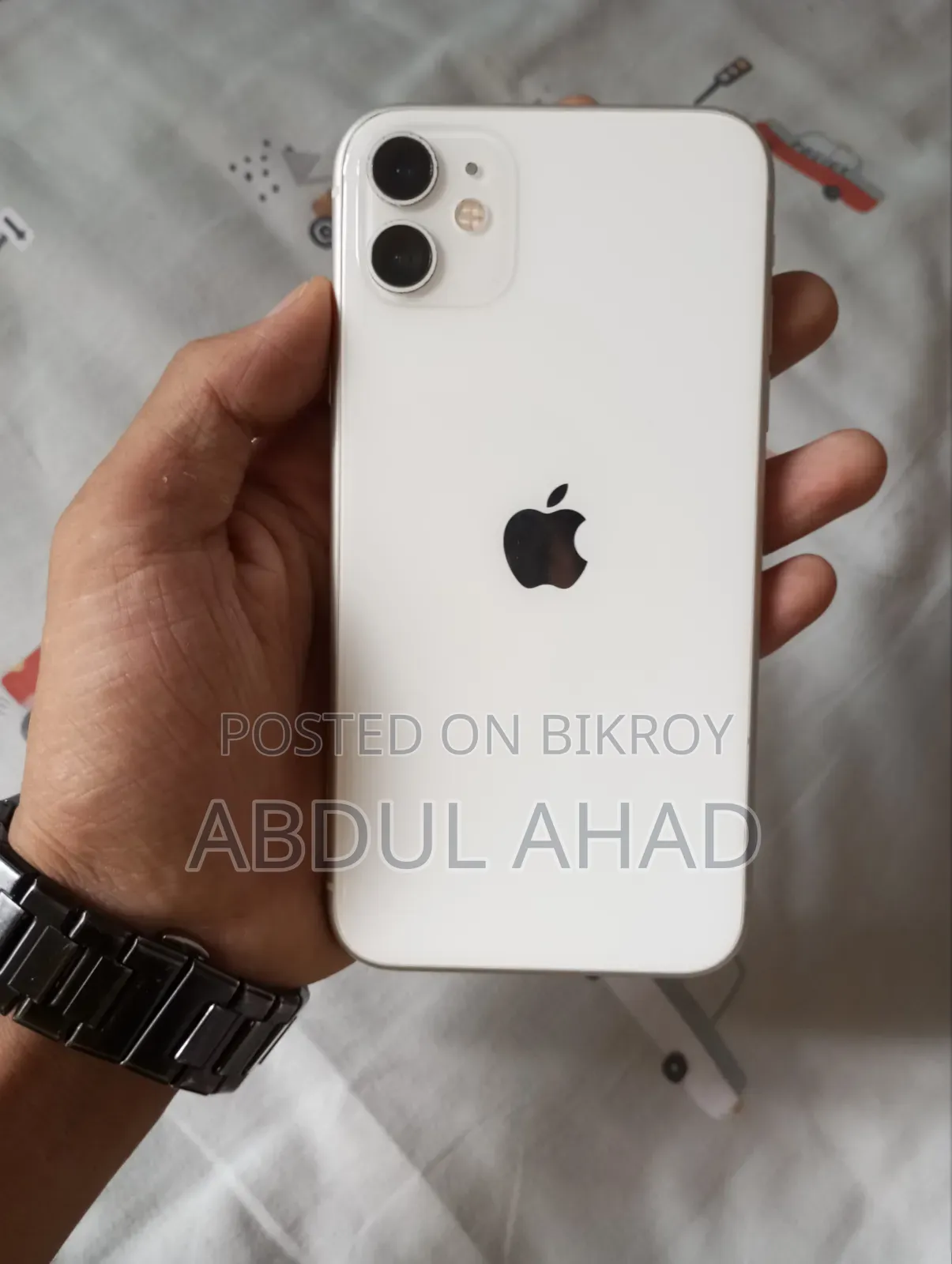 অ্যাপল আইফোন ১১ ২৫৬ জিবি সাদা